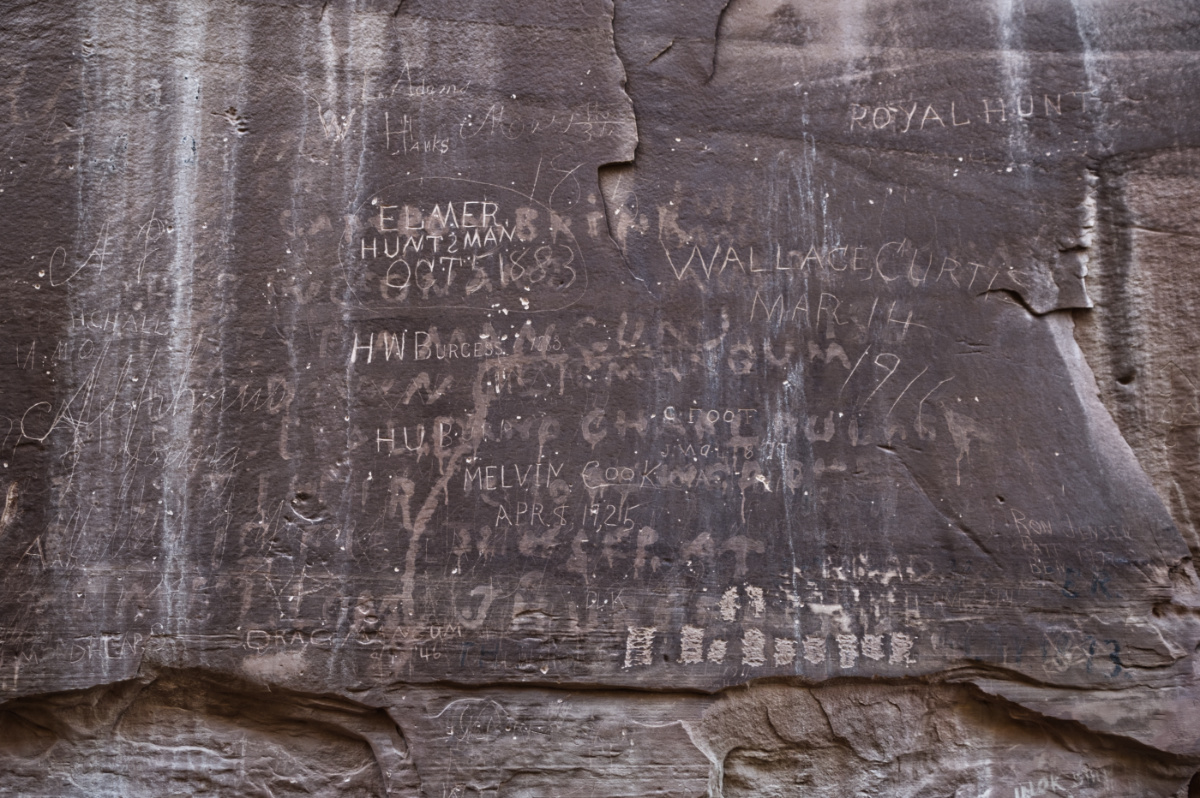 hickman_bridge_portrait_img